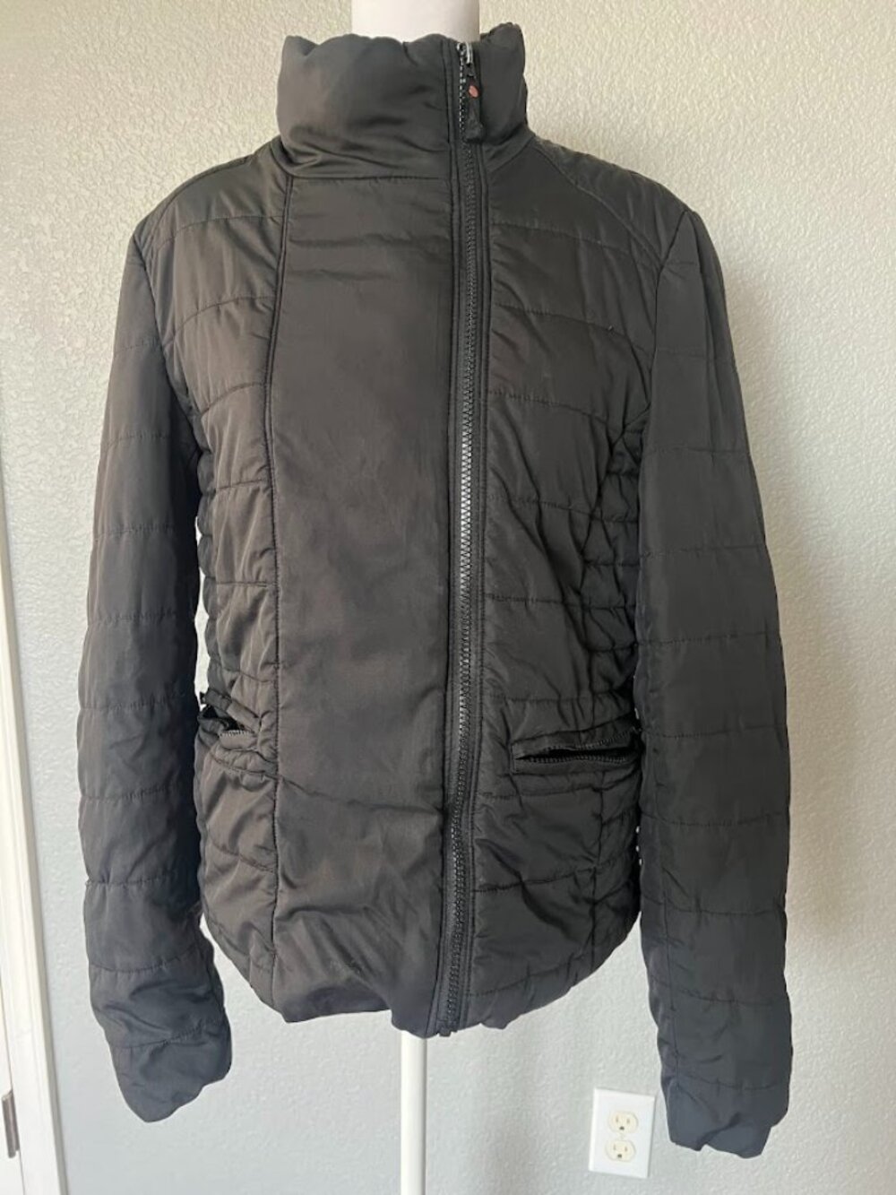 Aeropostale Black Full-Zip Puffer Jacket Coat Size Large